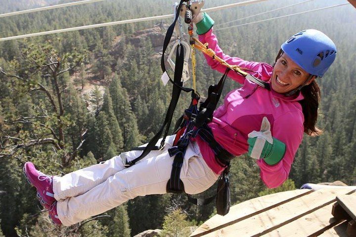 Signature Fins Course Scenic Zipline Tour - Tinggly