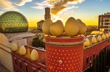 Girona and Figueres tour from Barcelona with guided visit of Dalí Museum for small groups