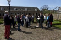 Walking tour of Delft - the city of orange and blue