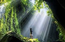 Lempuyang Temple, Tirta Gangga , Tukad Cepung Waterfall Private Tour