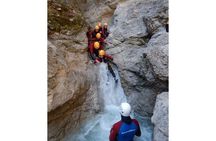Kids canyoning tour in the Rosengarten Canyon in Imst