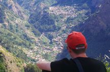 Arieiro Peak and Cristo Rei in open roof 4x4 tour