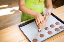 French macaron bakery class with kids