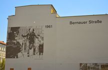 Cold War walking tour in Berlin
