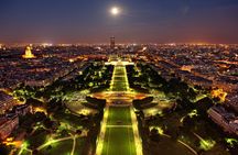 Dinner at the Eiffel Tower, cruise and show at Moulin Rouge