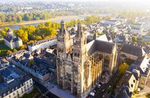 Private walking tour of the historic center of Tours