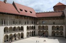 All inclusive Wawel Castle skip-the-line tour