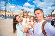 Private family tour of the Louvre Museum
