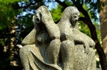 Self-guided Discovery Walk in Cologne with beers, charming alleys and dwarfs