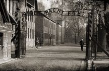 Auschwitz-Birkenau guided tour with pick-up from Krakow