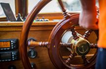 Luxury canal cruise with drinks and cheese