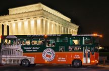 Monuments by moonlight tour in Washington D.C.