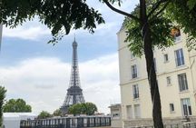 Organic Market Tasting and History Tour by the Eiffel Tower