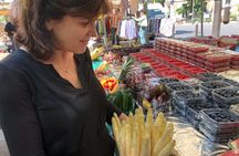 Organic Market Tasting and History Tour by the Eiffel Tower