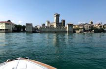 Half-day Lake Garda castles boat tour and wine tasting in Bardolino