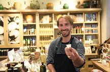 Food tour in Saint-Germain-des-Prés neighborhood