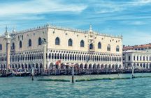 Highlights of Venice walking tour with Doge's Palace and Saint Mark's Basilica