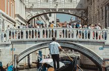 Danieli Bridge of Sighs private Gondola ride