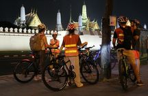 Bangkok by night bike ride and dinner at a local restaurant