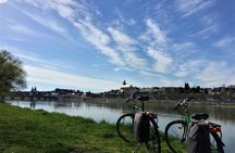 Loire Valley bike tour with Chambord Castle visit