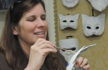Venetian Carnival mask workshop