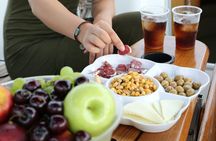 Sunset Sailing Experience with Spanish Tapas and Premium Open Bar