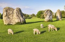 Bath, Avebury and Lacock Village small group day tour from London