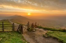 Derbyshire, Peak District and Peak’s Cavern Tour from Manchester
