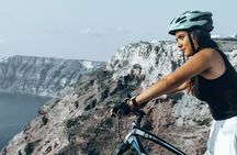 Guided e-bike tour in Santorini