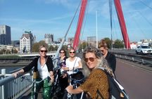Rotterdam highlights tour by bike