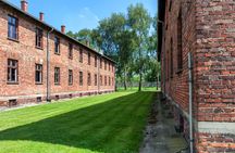 Auschwitz-Birkenau Memorial full-day guided tour from Kraków