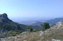 Self-guided hiking tour to The Ring in Halkata