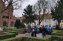 Walking tour of Delft - the city of orange and blue