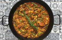 Valencian paella cooking class and  Ruzafa market visit
