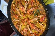Seafood paella cooking class and Ruzafa market visit