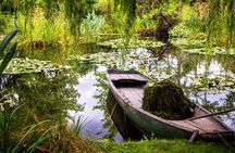 Excursion to Giverny Monet's Gardens and Versailles Palace with audio guide and lunch