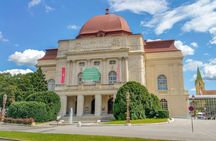 Graz's art and culture walking tour with a local