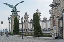 Buda Castle 3-hour tour with a friendly historian