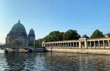 Discover Berlin guided city tour