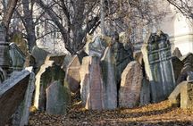 Self-guided discovery walk in Prague’s Jewish Quarter