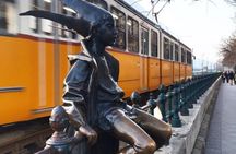 Self-guided discovery walk in Budapest’s District V