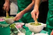 Pesto cooking class with lunch in the Cinque Terre