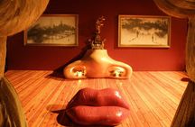 Dali Museum, Figueres and Cadaqués tour from Barcelona