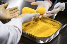 Arancini or cannoli cooking class in Taormina