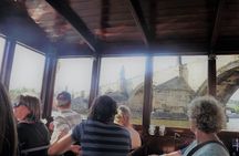 Prague 6-Hour tour with river boat cruise and lunch