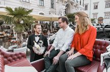 Vienna sightseeing tour in a classic electric car