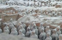Small Group Day Tour of Terracotta Warriors and City Wall