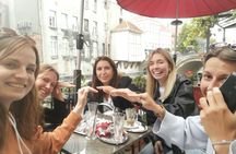 Self guided tour with interactive city game of Antwerp