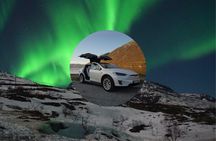 Private Tromsø Northern Lights tour in a TeslaX car