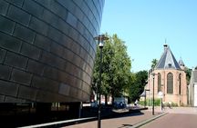 Self guided tour with interactive city game of Tiel